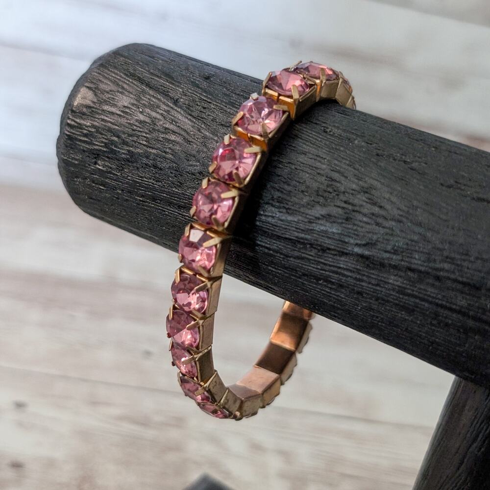 Vintage Stretch Bracelet Pink Gems